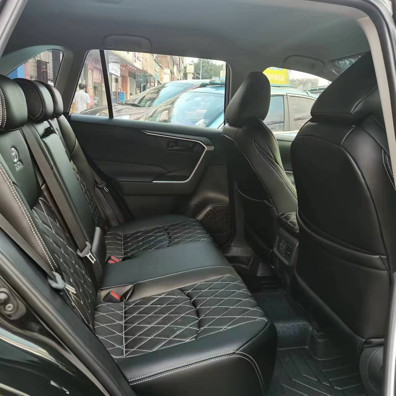 威兰达内饰