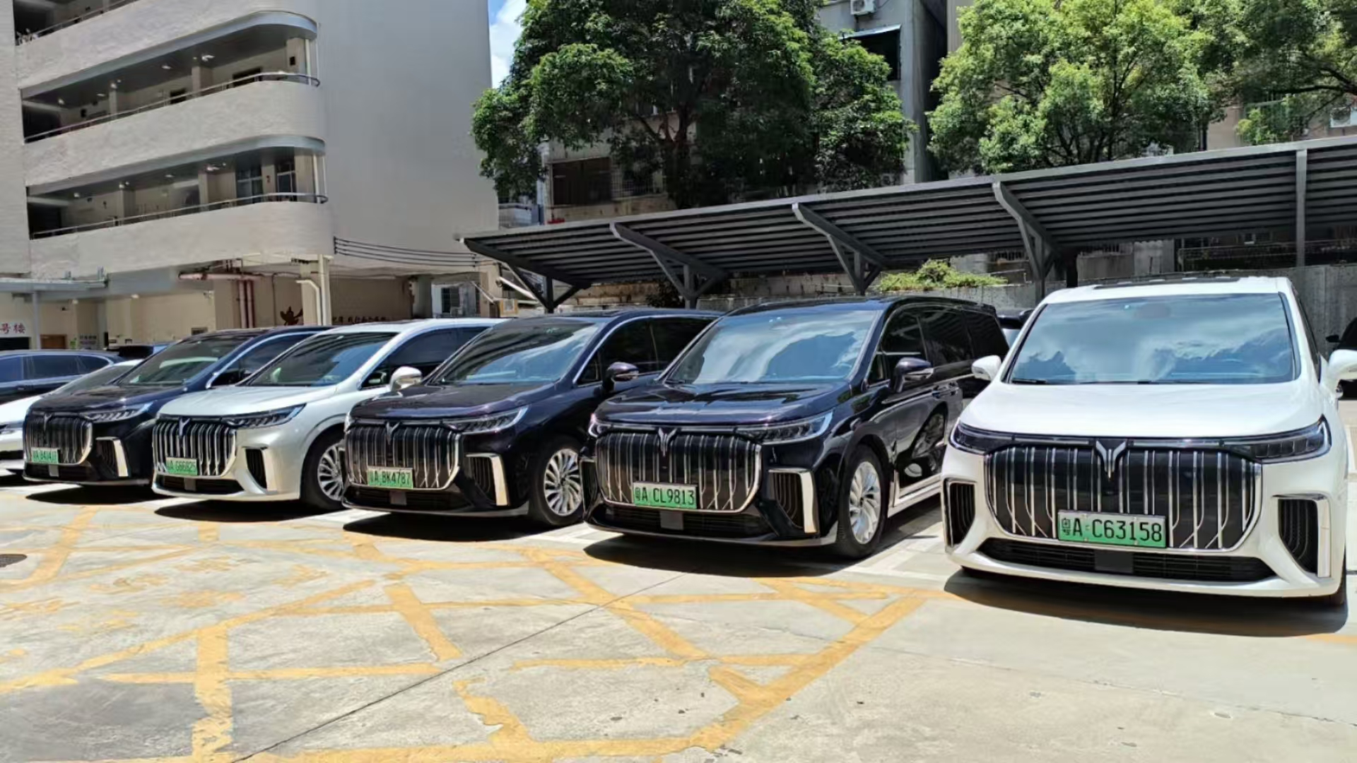 广州租岚图商务